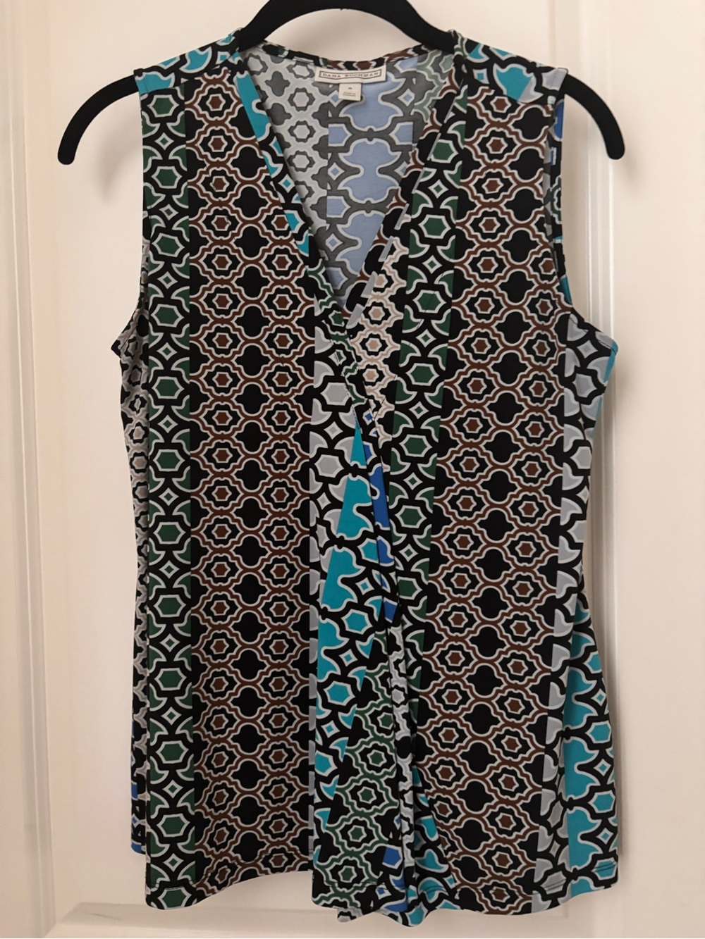 Dana Buchman Black, Blue & Green Geometric V-Neck Sleeveless Camisole